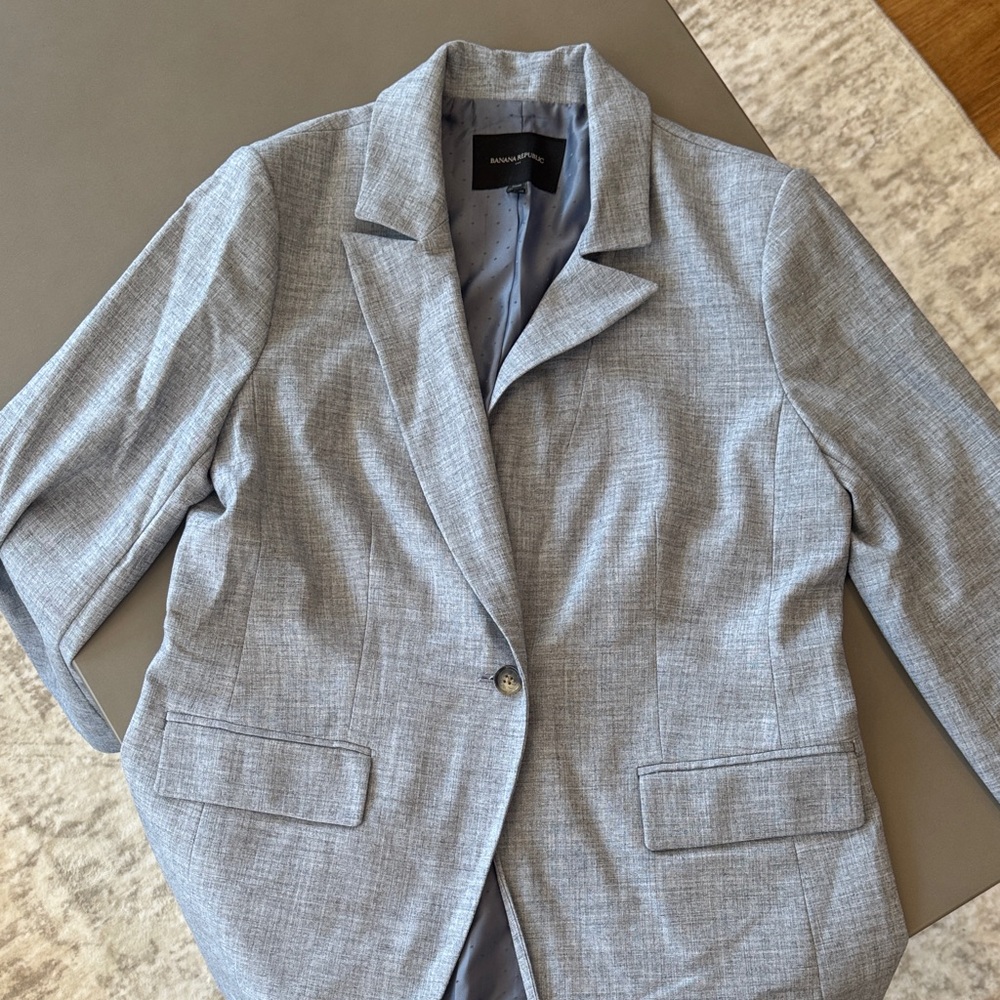 Banana Republic Light Gray Single-Button Blazer